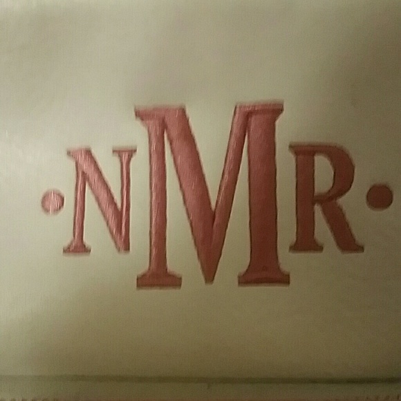 ISO DO YOU HAVE THE INITIALS NRM? MONOGRAM N - Picture 3 of 3